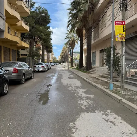 R&m One Bedroom Seafront Apartmán