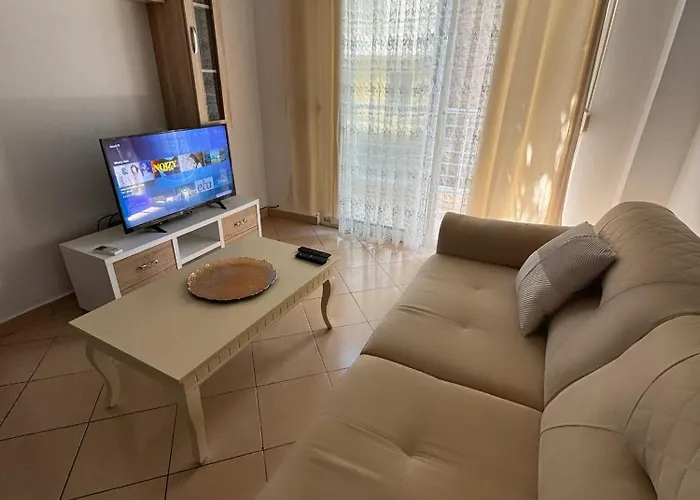 R&m One Bedroom Seafront Apartmán